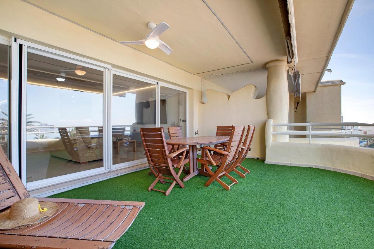 דירות בנאלמדנה Luxury In Puerto Marina מראה חיצוני תמונה